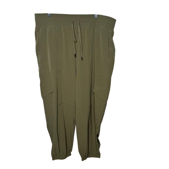 Spanx Women’s 2X Green Cargo Jogger Pants Out of Office Tapered Drawstring - Picture 1 of 12